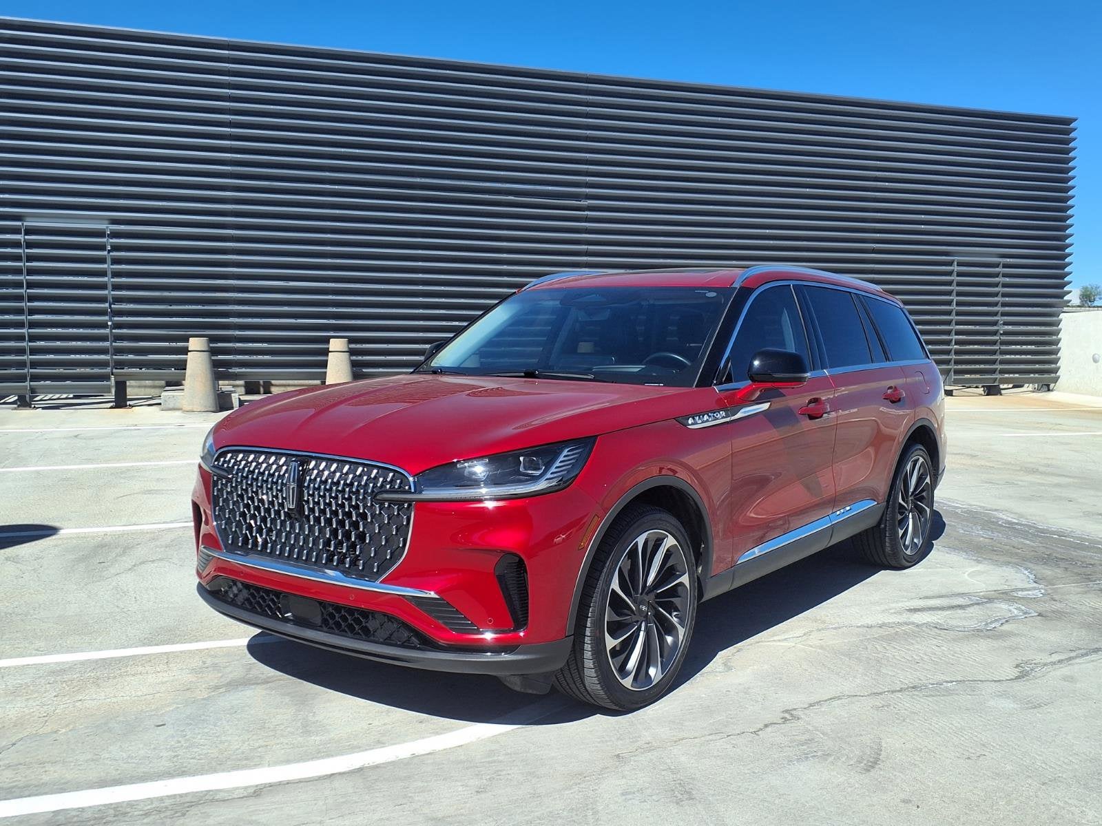 2025 Lincoln Aviator RESERVE in Other — front three-quarter view