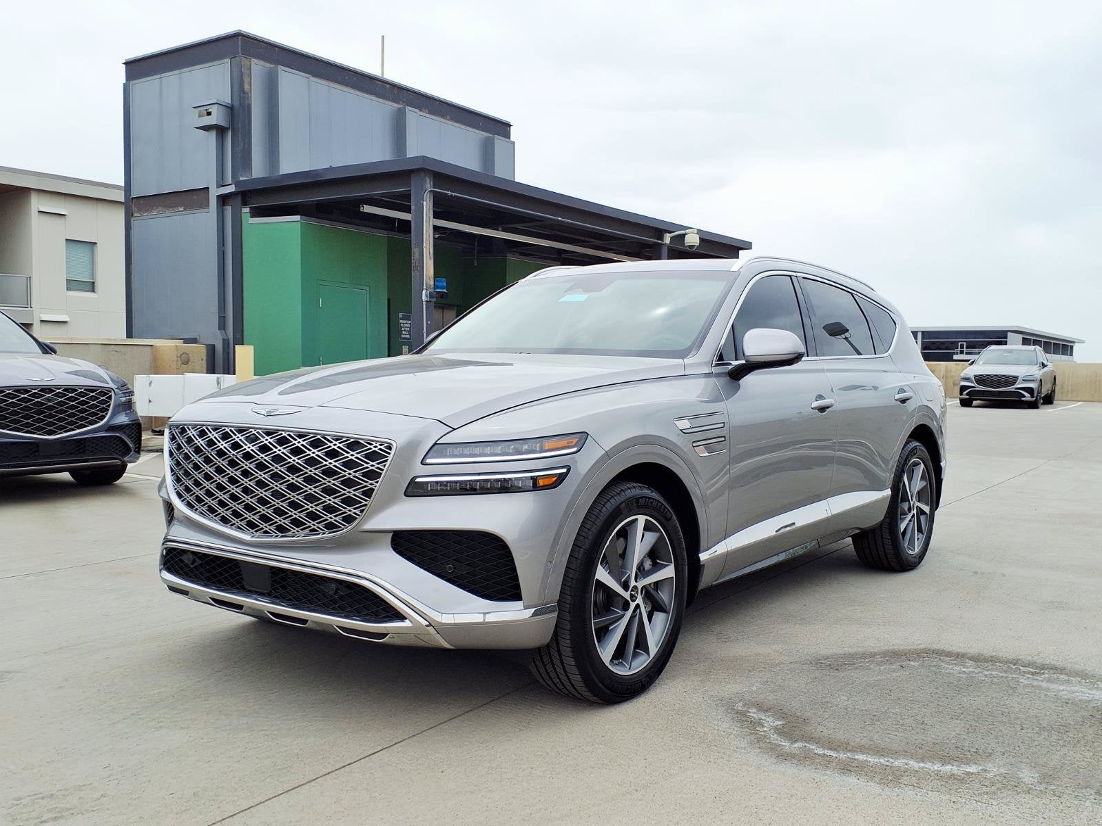 2026 Genesis GV80 2.5T ADVANCED in Savile Silver — front three-quarter view